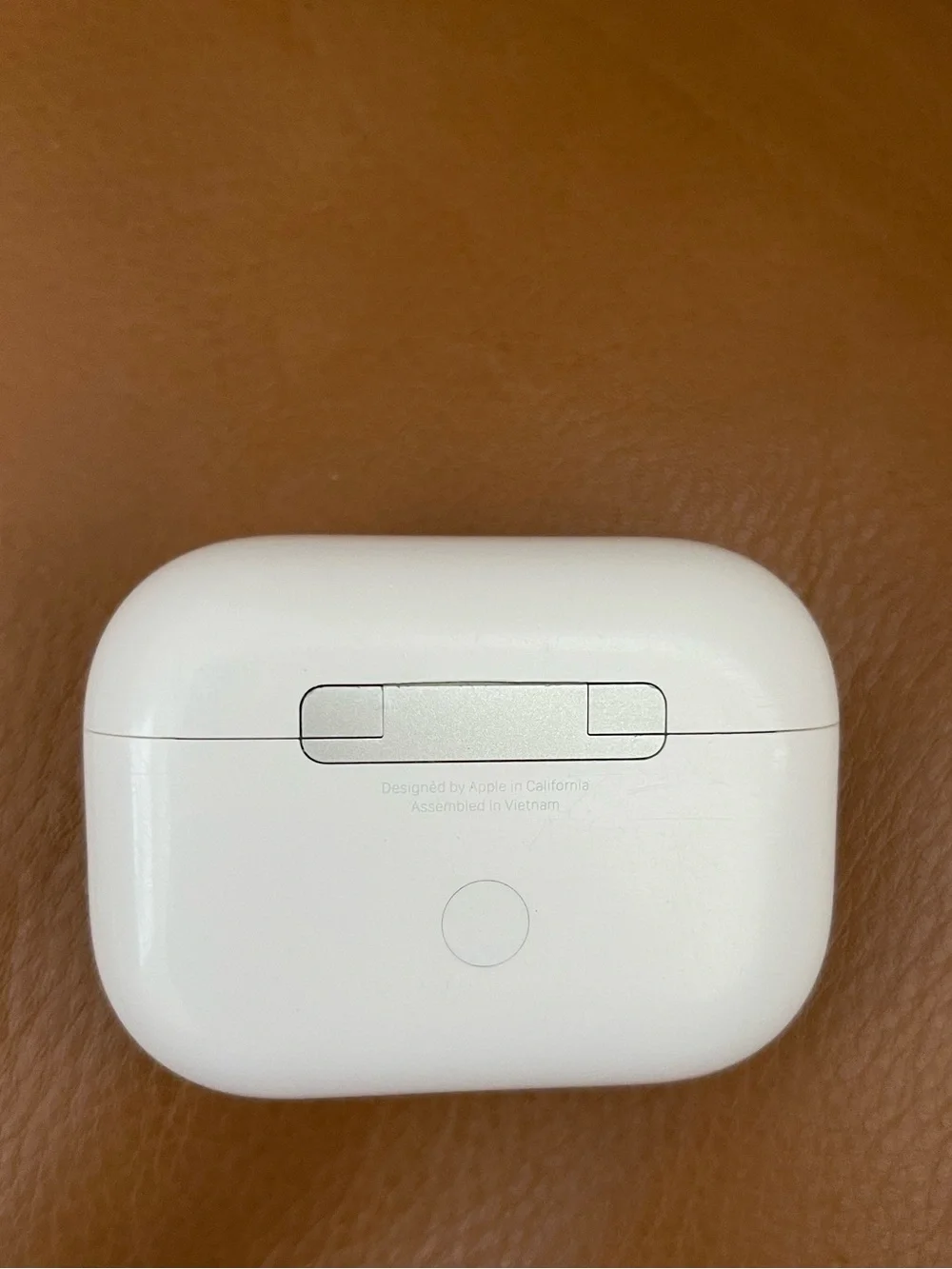 Pre owned 2nd generation Apple AirPods Pro White with Wireless Charging Case